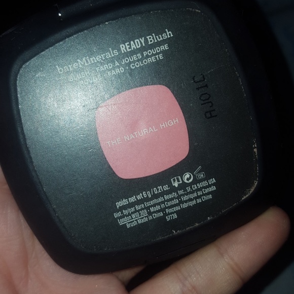 Blush - Picture 4 of 4